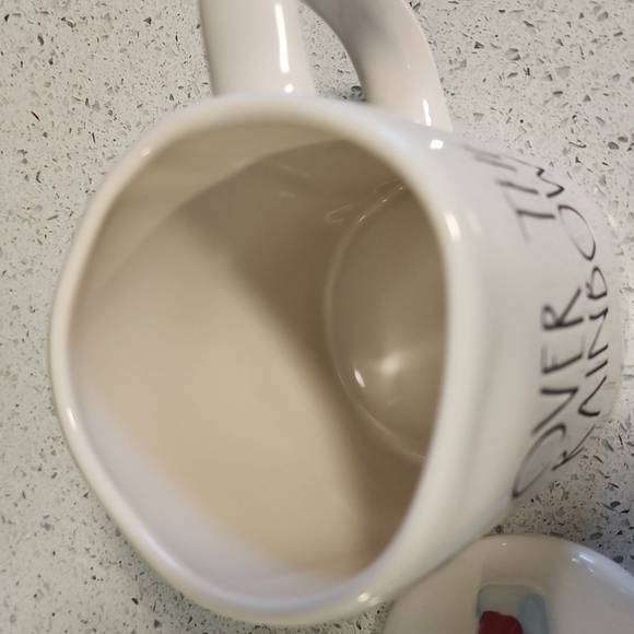 Rae Dunn Coffee mug with lid - Picture 3 of 4